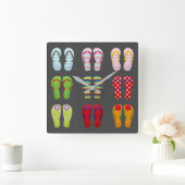 Schoensschoenen met kleurrijke zomerse teenslipper vierkante klok (Huis)