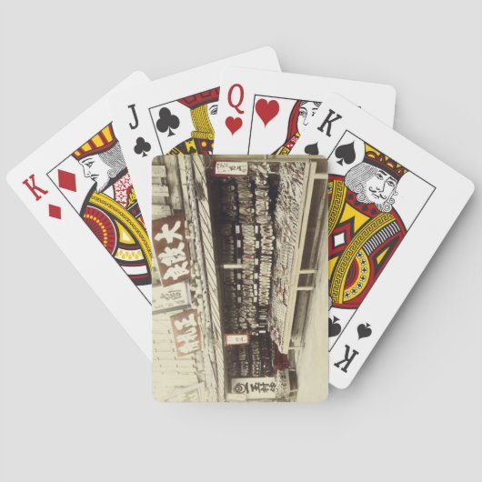 Schoenwinkel in Kyoto, c.1890 (foto met handkleur) Speelkaarten (Achterkant)