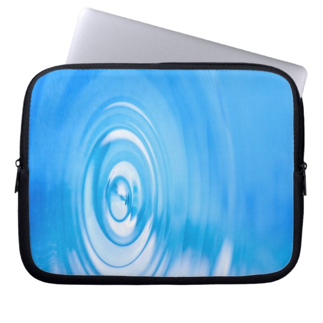 Schone blauwe waterrimpels laptop sleeve (Voorkant)