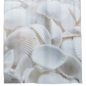 Schone witte zeeschelpen schoonheid in Natuur Douchegordijn (Voorkant)