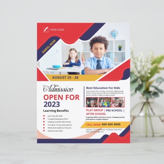 School Admission Flyer-Sjabloon (Staand voorkant)