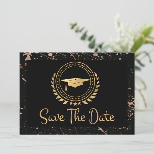 School Afstuderen Save the Date Gold Afstudeerder  (Staand voorkant)