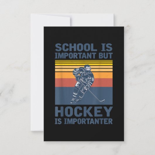 School is belangrijk, maar Hockey is belangrijk RSVP Kaartje (Voorkant)