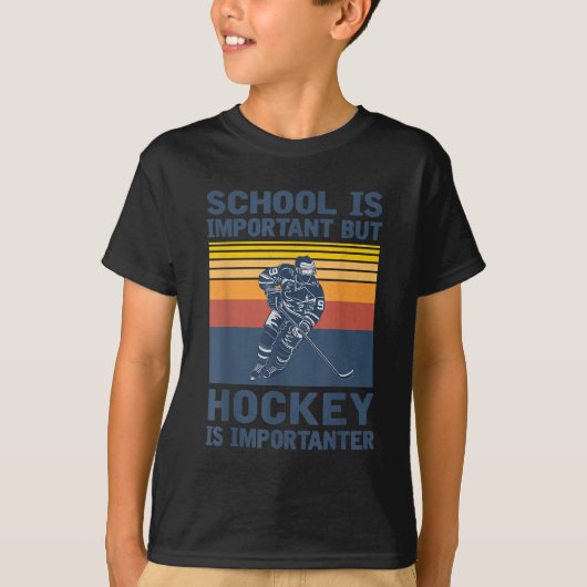 School is belangrijk, maar Hockey is belangrijk T-shirt (Voorkant)