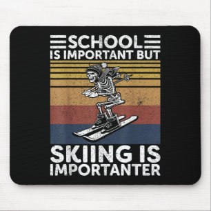 School is belangrijk, maar kiën is belangrijk voor muismat