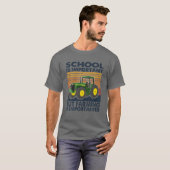 School is belangrijk, maar landbouw is belangrijk  t-shirt (Voorkant volledig)