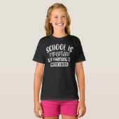 School is belangrijk, maar landbouw is belangrijk t-shirt (Voorkant volledig)