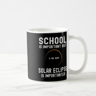 School is belangrijk, maar zonsverduistering is be koffiemok