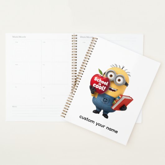School is Cool | Minion met Appel Aangepaste Naam Planner (Display)