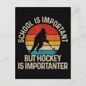 School Is Important But Hockey Is Importanter Funn Informatiekaartje (Achterkant)