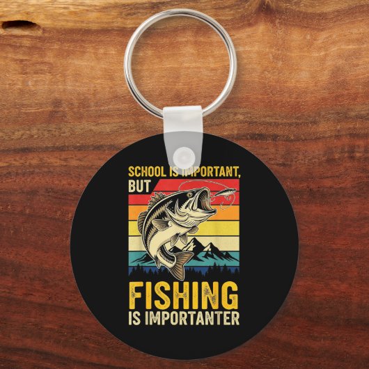 School Is Imrtant But Fishing Is Imrtanter Fish B Sleutelhanger (Voorkant)