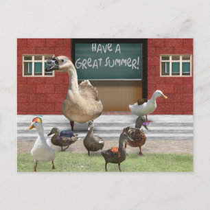 School is uit, kleine dommerik met leraar Goose Briefkaart