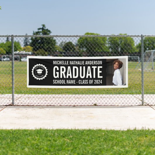 School logo Afstuderen Foto: Black White Spandoek (Insitu)