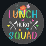 School Lunch Hero Squad Cafeteria Workers Ronde Sticker<br><div class="desc">School Lunch Hero Squad Funny Cafeteria Workers ontwerpen Classic Round Sticker Classic Collectie.</div>