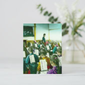 School voor meisjes in het  klaslokaal van het oud briefkaart (Staand voorkant)