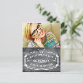 schoolbord Sla de datum op Afstuderen Foto Aankondigingskaart (Staand voorkant)