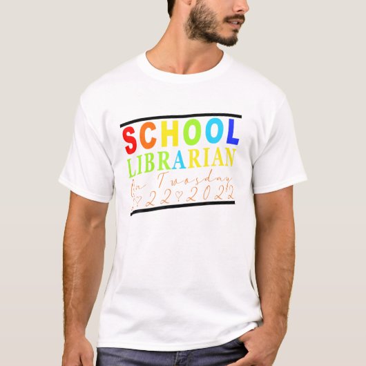 Schoolbroers op 22 februari 22 t-shirt (Voorkant)