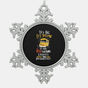 Schoolbus is groot en geel tin sneeuwvlok ornament