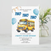 Schoolbus krijgt twee tweede verjaardag kaart (Staand voorkant)