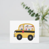 Schoolbus met Kinder T-shirts en cadeaus Briefkaart (Staand voorkant)