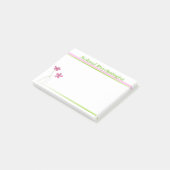 Schoolpsycholoog roze en groene draaiboeken post-it® notes (Schuin)
