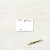 Schoolpsycholoog's roze potlood plakbiljetten post-it® notes (Op bureau)
