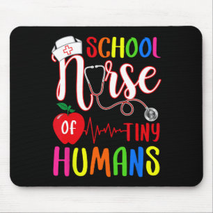 Schoolverpleegster van Tiny Humans Nurse CK naar s Muismat