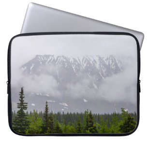 Schoonheid achter de wolken laptop sleeve