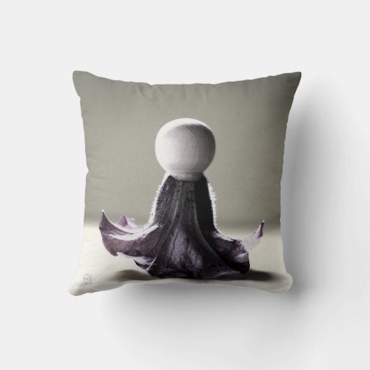 Schoonheid in eenvoud en kleine dingen. kussen (Achterkant)