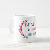 Schoonheid in elke schaduw koffie Mok (Voorkant links)