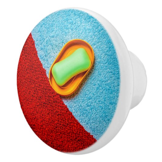 Schoonheid staat naast godheid keramische knop (Rechts)