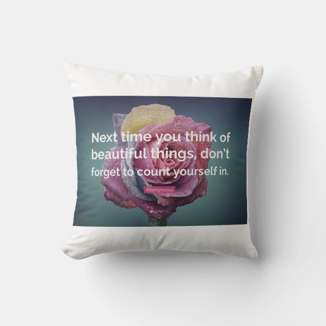 Schoonheid zit in kleine dingen Roze Quote Kussen (Voorkant)