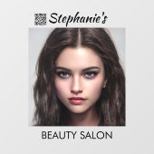 Schoonheidssalon voor meisjes met mooi donker haar raamsticker (Vel)