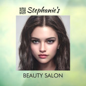 Schoonheidssalon voor meisjes met mooi donker haar raamsticker (Vel 3)