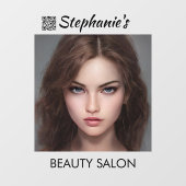 Schoonheidssalon voor mooie meisjes met QR-code Raamsticker (Vel)