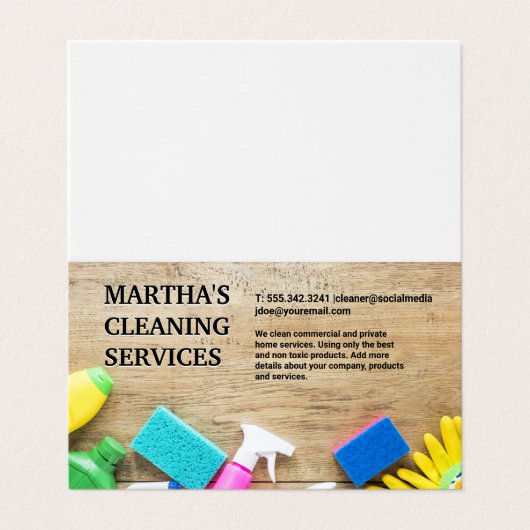 Schoonmaakartikelen op tafel visitekaartje (Buitenkant ongevouwen)