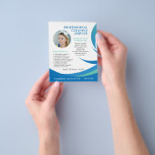 Schoonmaakbedrijf Modern Aangepaste Foto Flyer (Hand)