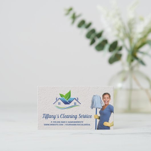 Schoonmaakdienst | Dienstmeisje met mop in de hand Visitekaartje (Staand voorkant)
