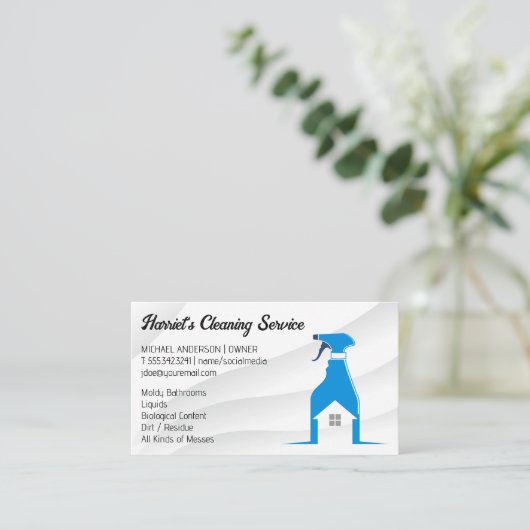 Schoonmaakdienst | Spuitfles Dienstmeid Logo Visitekaartje (Staand voorkant)