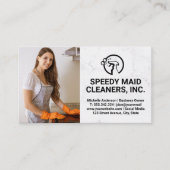 Schoonmaakdienst | Vrouw maakt fornuis schoon Visitekaartje (Voorkant)