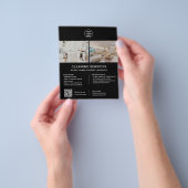 Schoonmaakdiensten Aangepast Logo Zwart QR Flyer (Hand)