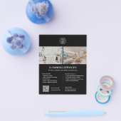 Schoonmaakdiensten Aangepast Logo Zwart QR Flyer (Enkel)