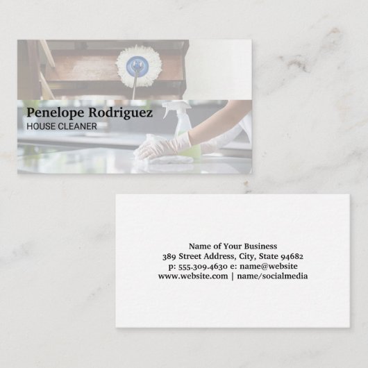 Schoonmaakster dweilt vloeren en maakt aanrechtbla visitekaartje (Voorkant / Achterkant)