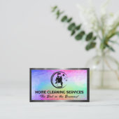 Schoonmaakster met Stoffer | Kleurrijke Achtergron Visitekaartje (Staand voorkant)