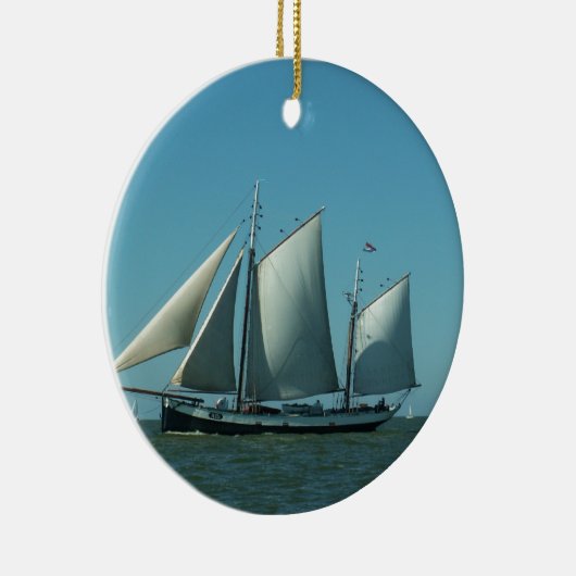 Schoonmaker in Zee Keramisch Ornament (Rechts)