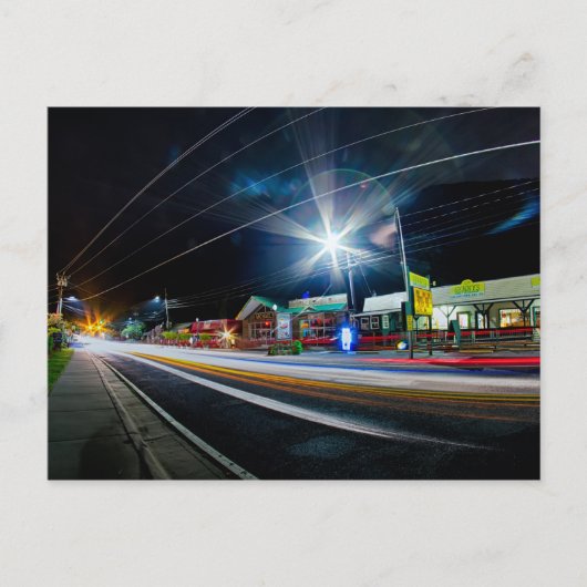 Schoorsteenrots kleine stad in de buurt van Lake L Briefkaart (Voorkant)