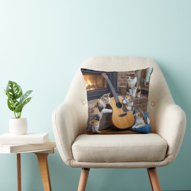 Schootkat met Kittens en Gitaar Kussen (Stoel)