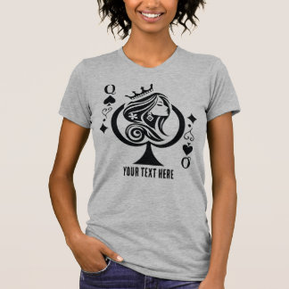 Schoppenvrouw speelkaartsymbool met elegante t-shirt