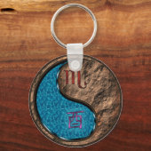 Schorpioen & Aarde Haan Sleutelhanger (Voorkant)