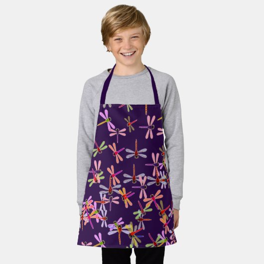 Schort van kleurrijke libellen (Gedragen)